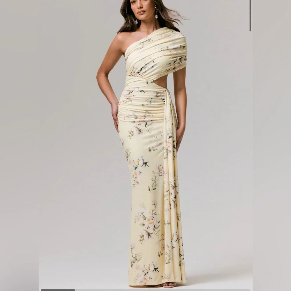 Club London OVERLOAD
Lemon Print Asymmetric Wrap Split Maxi Dress - Picture 1 of 3